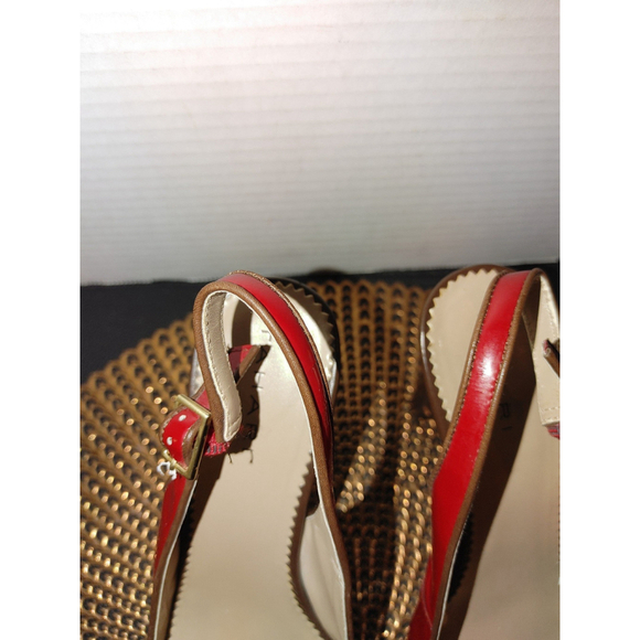 Tahari Kristen Heels 6.5M - Picture 3 of 5